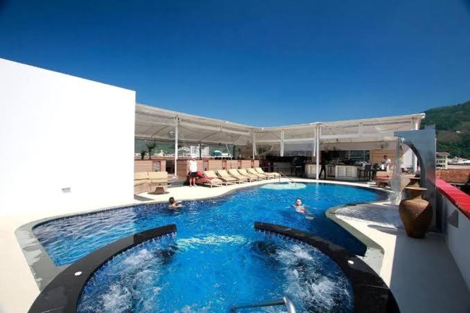 L8 Promotion 1 Bedroom In Bangla Road With Private Jacuzzi & Roof Pool דירה