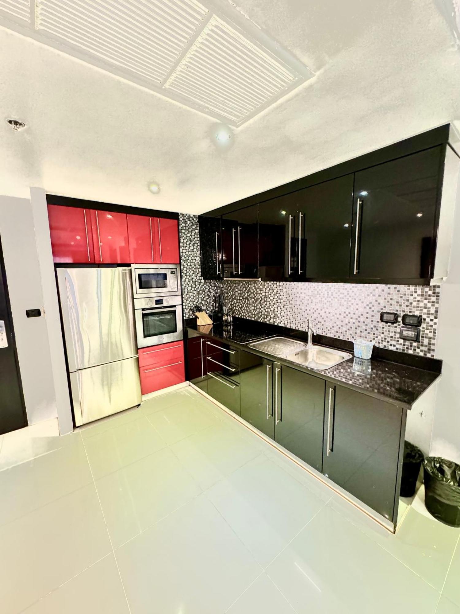 דירה L8 Promotion 1 Bedroom In Bangla Road With Private Jacuzzi & Roof Pool
